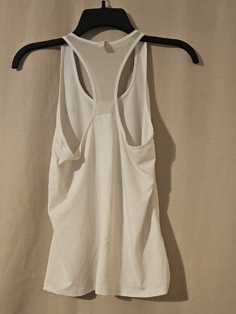 Under Armour White Racerback Performance Tank - Picture 4 of 4